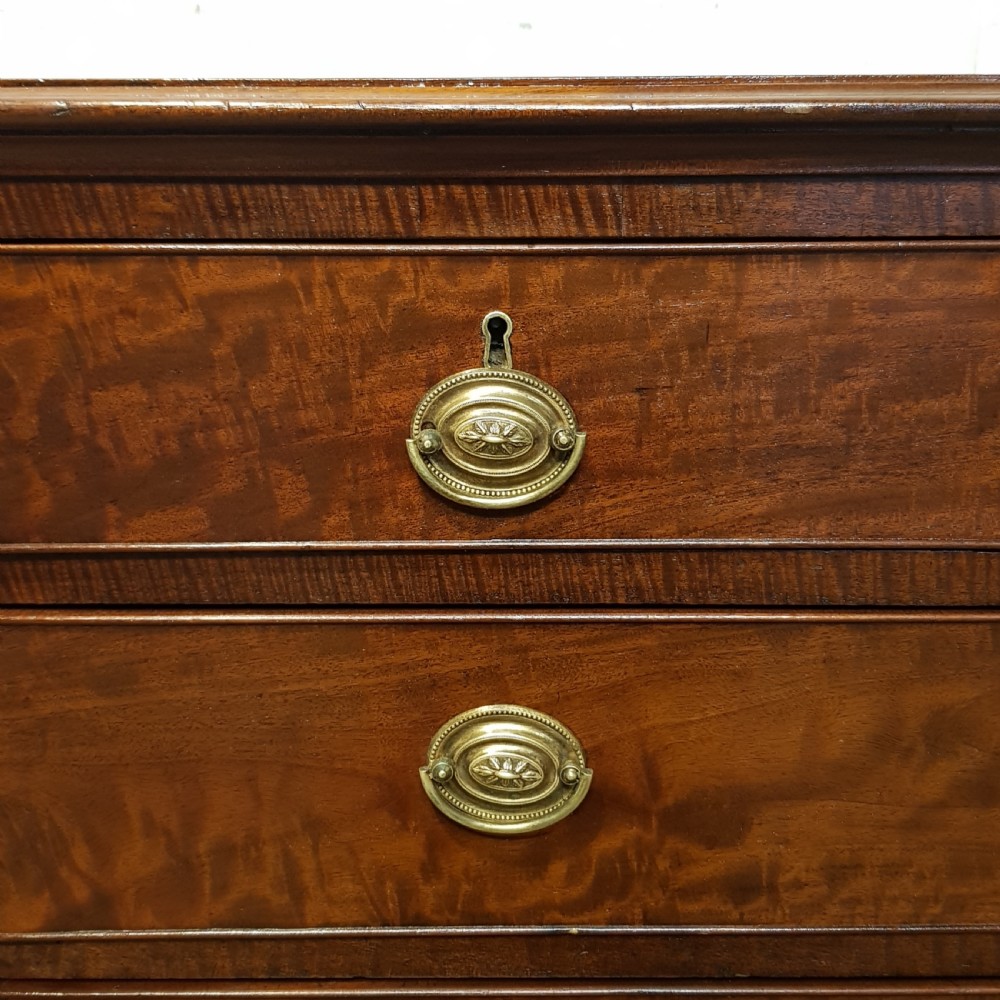 ANTIQUE 18TH  CENTURY  SMALL MAHOGANY CHEST OF DRAWERS C1780 View VI