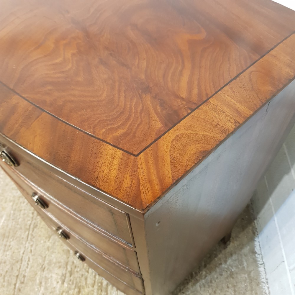 ANTIQUE 18TH CENTURY MAHOGANY BOW FRONT CHEST OF DRAWERS C1780 View VI