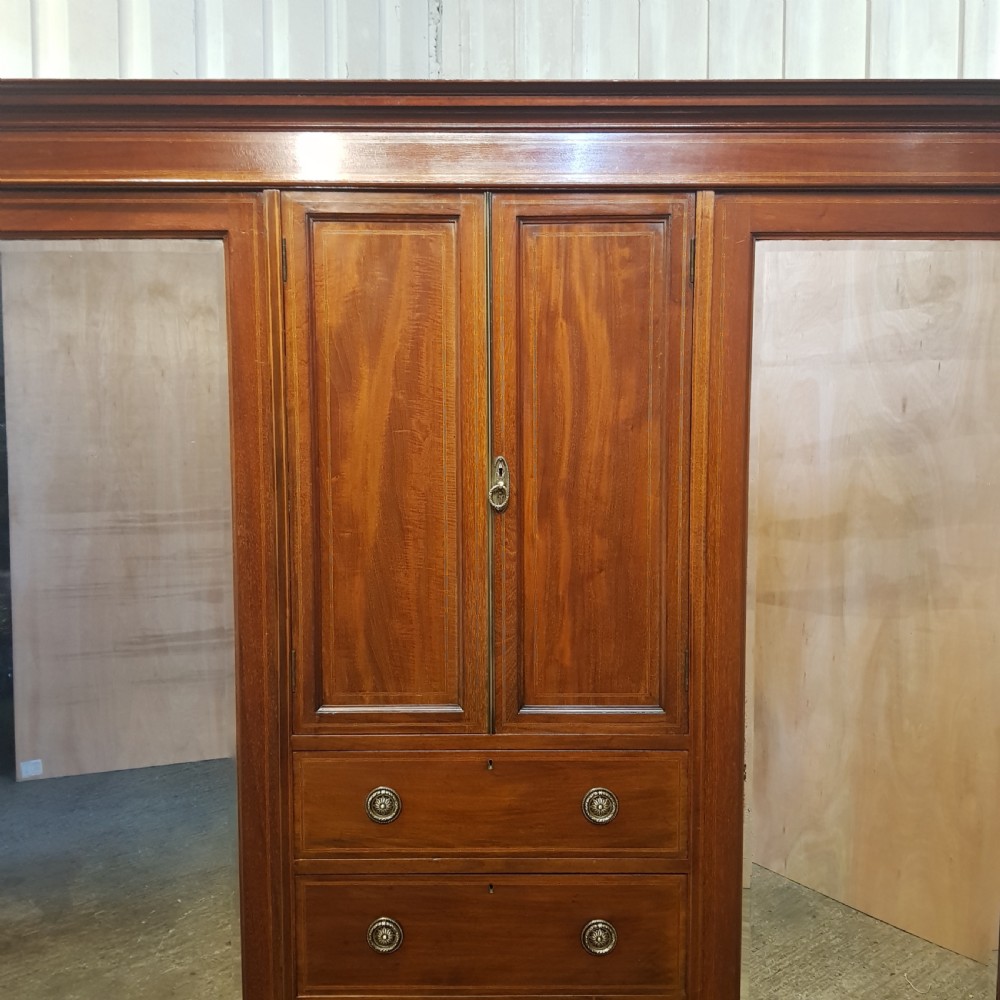 ANTIQUE EDWARDIAN. AHOGANY TRIPLE WARDROBE COMPACTUM C1900 View IV