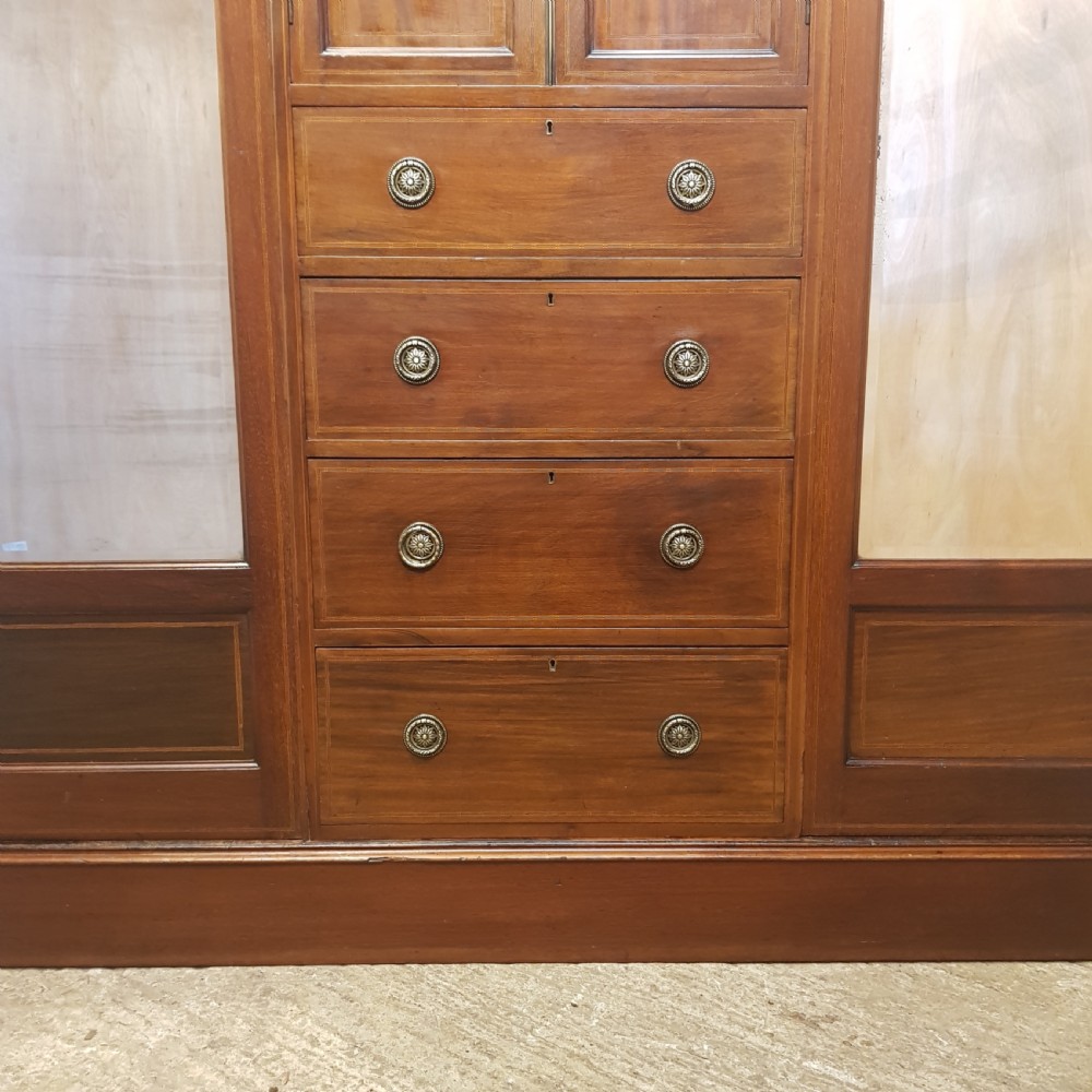 ANTIQUE EDWARDIAN. AHOGANY TRIPLE WARDROBE COMPACTUM C1900 View V