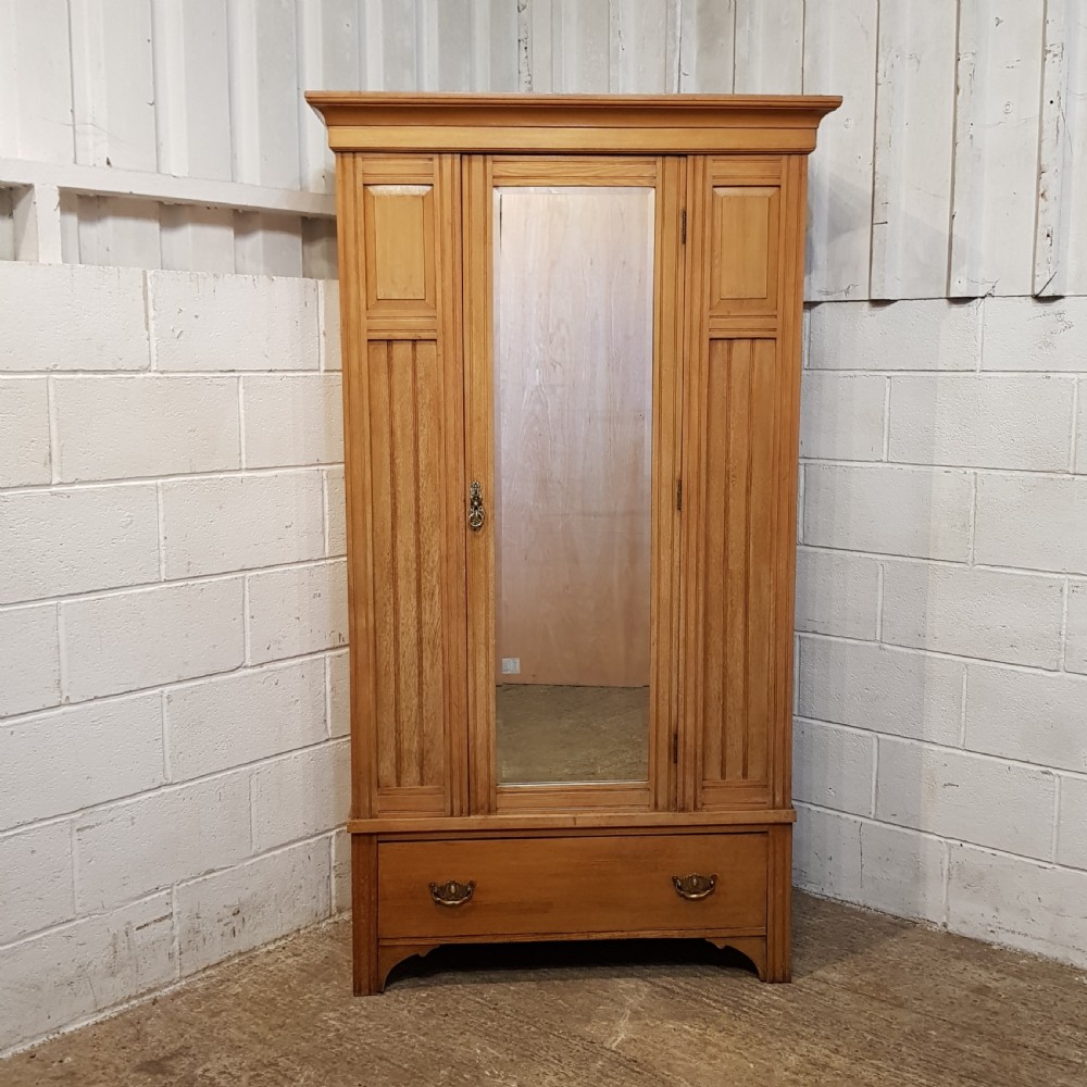 ANTIQUE VICTORIAN ASH SINGLE WARDROBE C1890 View V