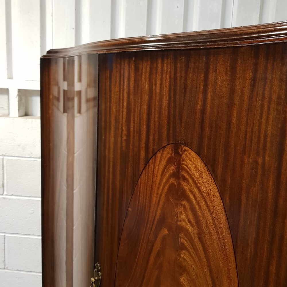 ANTIQUE MAHOGANY SERPENTINE SHAPED DOUBLE WARDROBE C1920 View III