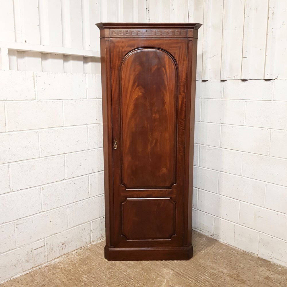 ANTIQUE EDWARDIAN MAHOGANY CORNER CABINET C1900 View II