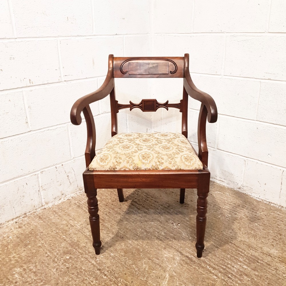 ANTIQUE SET EIGHT 18TH  CENTURY MAHOGANY DINING CHAIRS C1780 View VI
