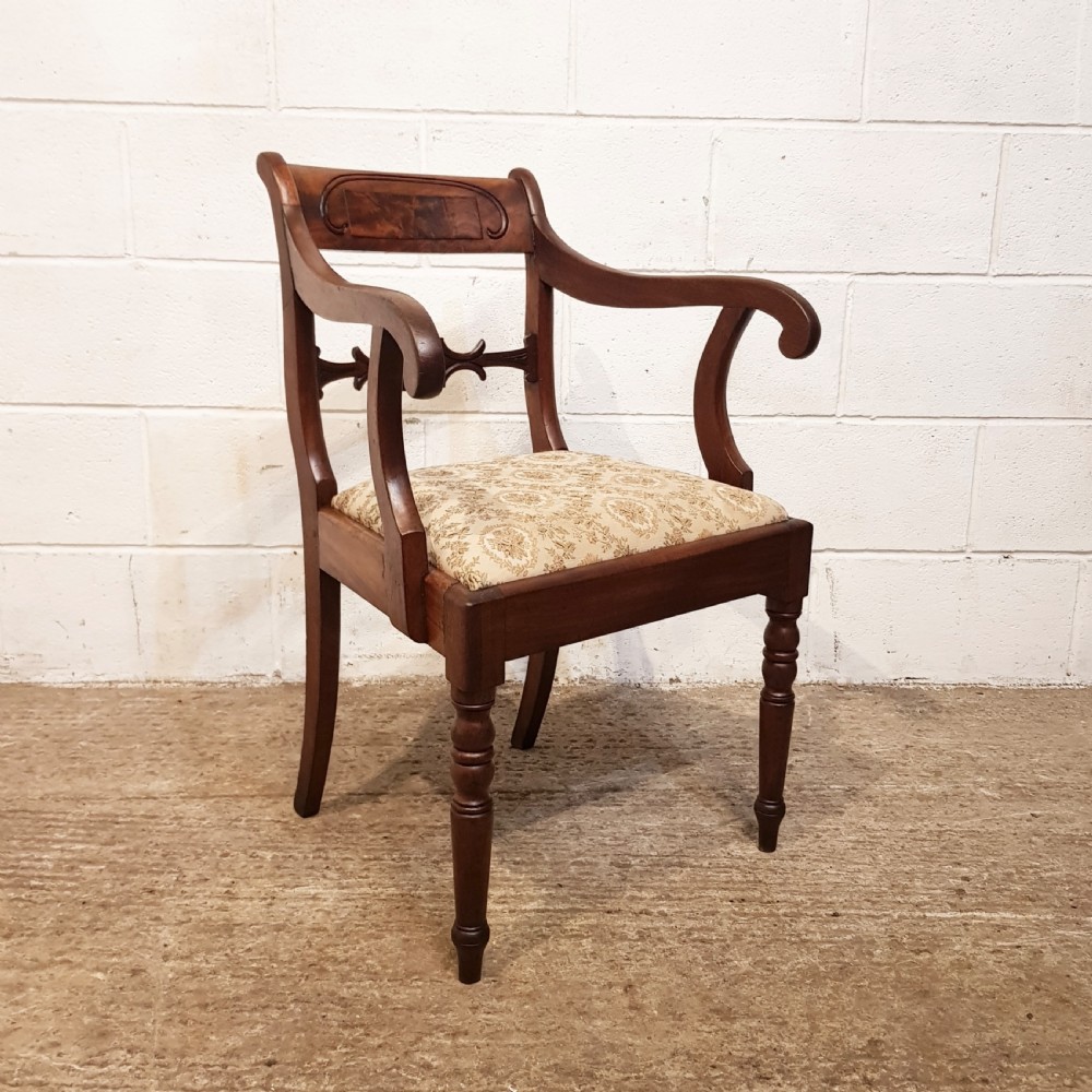 ANTIQUE SET EIGHT 18TH  CENTURY MAHOGANY DINING CHAIRS C1780 View XI