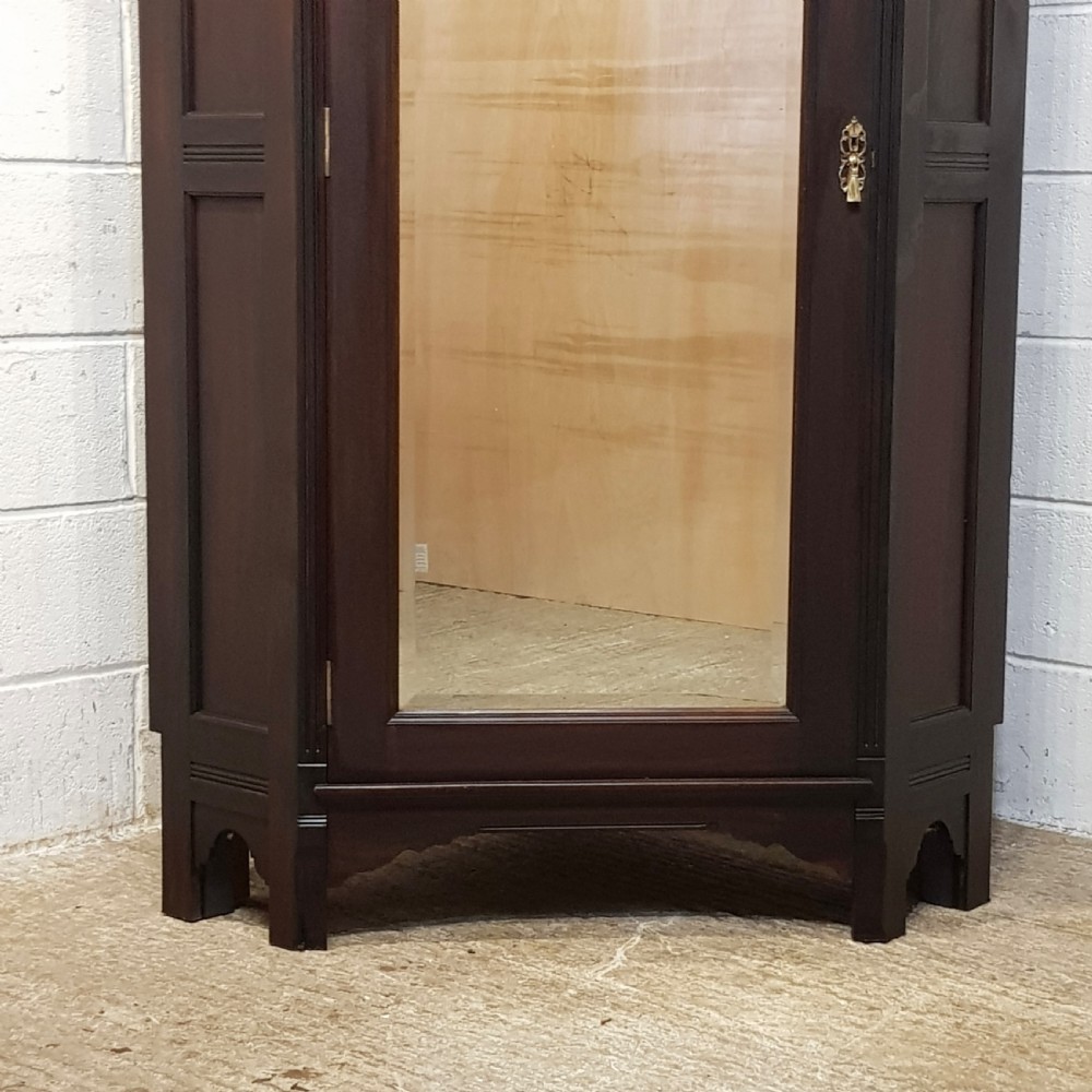 ANTIQUE EDWARDIAN MAHOGANY CORNER WARDROBE C1900  View III