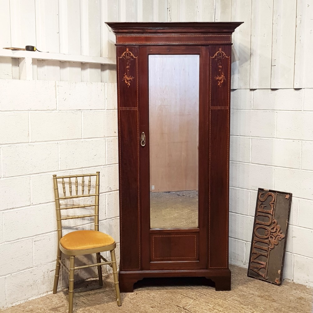 ANTIQUE EDWARDIAN MAHOGANY SINGLE WARDROBE C1900