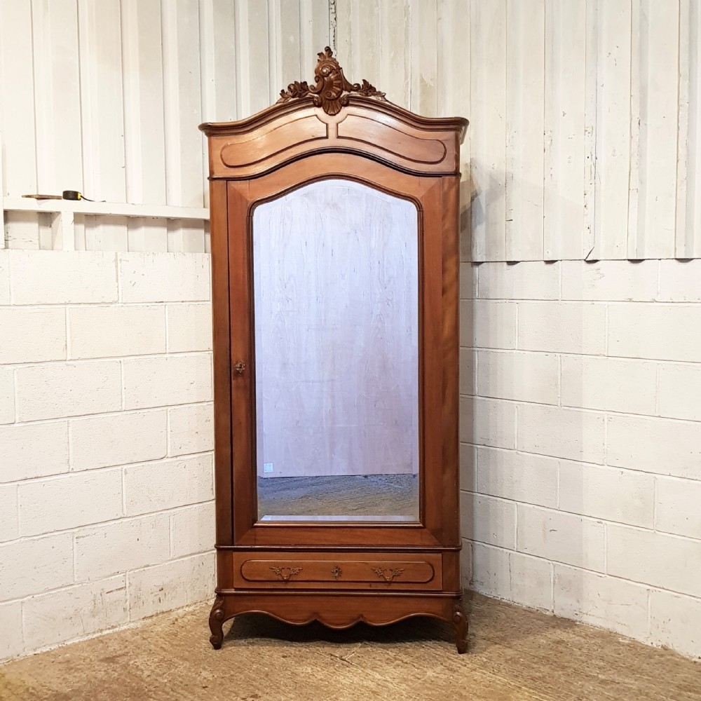 ANTIQUE FRENCH WALNUT SINGLE ARMOIRE C1890 View II