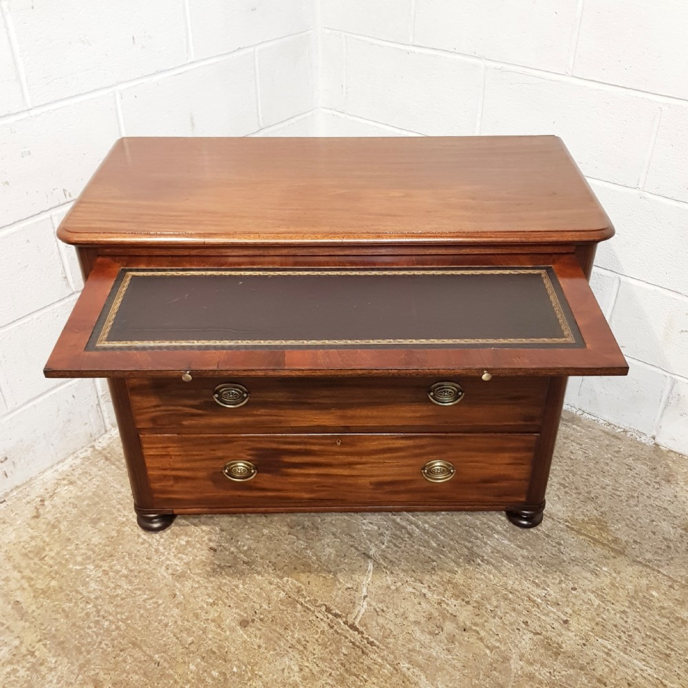 ANTIQUE EARLY VICTORIAN MAHOGANY BACHELORS CHEST OF DRAWERS C1840 View VI