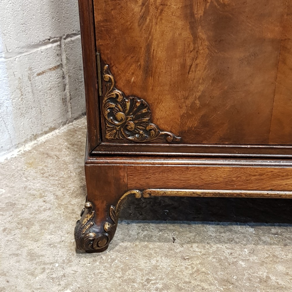 ANTIQUE BURR WALNUT TRIPLE WARDROBE C1920 View VI