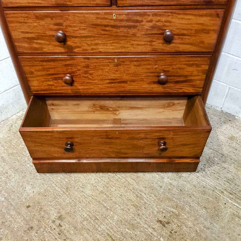 ANTIQUE VICTORIAN MAHOGANY FOUR HEIGHT CHEST OF DRAWERS C1880 View II