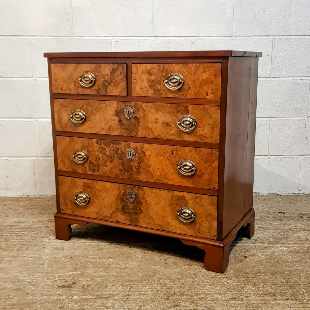 AN ANTIQUE DWARF WALNUT AND BURR WALNUT CHEST OF DRAWERS C1900 View III