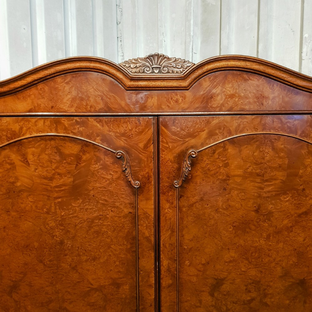 AN ANTIQUE BURR WALNUT DOUBLE WARDROBE C1920 View III