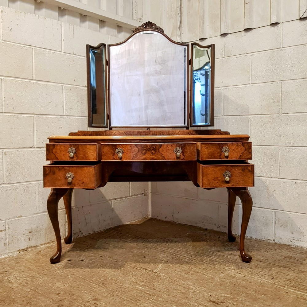 AN ANTIQUE BURR WALNUT SERPENTINE FRONTED DRESSING TABLE C1920 View VII