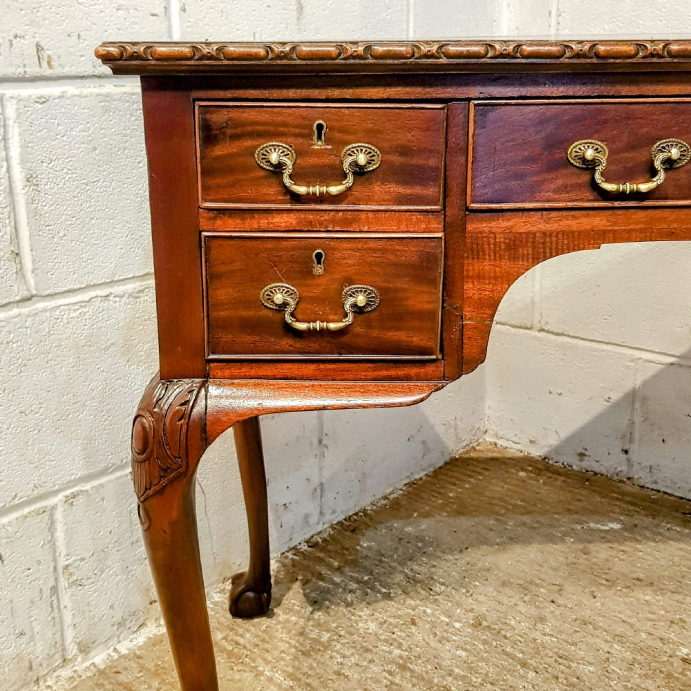AN ANTIQUE SMALL MAHOGANY EDWARDIAN DESK View VI