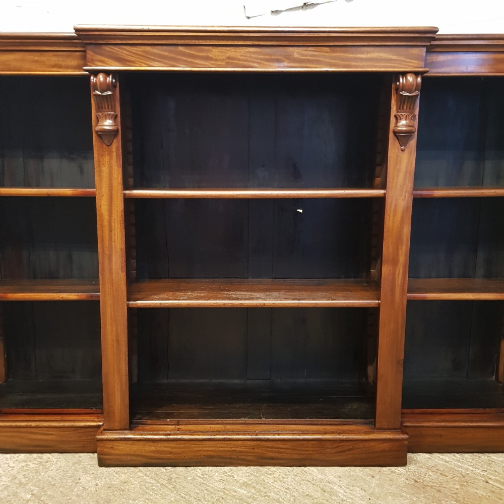 AN ANTIQUE VICTORIAN BREAKFRONT OPEN BOOKCASE C1880 View III