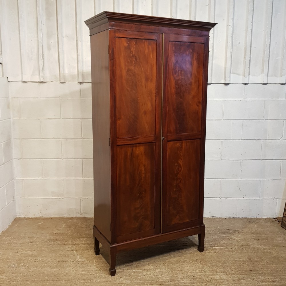 AN ANTIQUE REGENCY MAHOGANY SMALL WARDROBE C1810 View VI