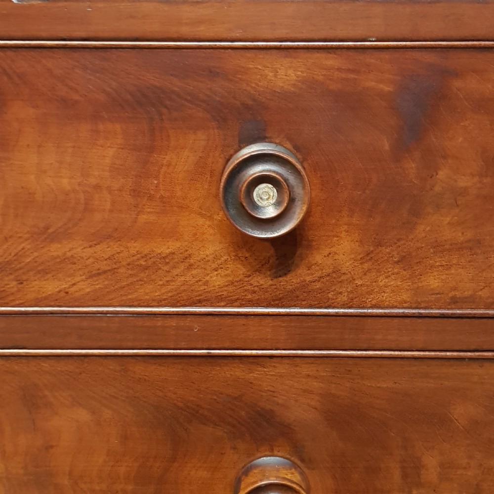 AN ANTIQUE VICTORIAN MAHOGANY 4 HEIGHT LARGE CHEST OF DRAWERS C1880 View IX