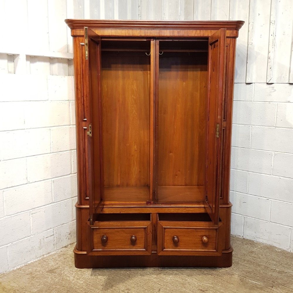 AN ANTIQUE VICTORIAN MAHOGANY DOUBLE WARDROBE C1880 View III