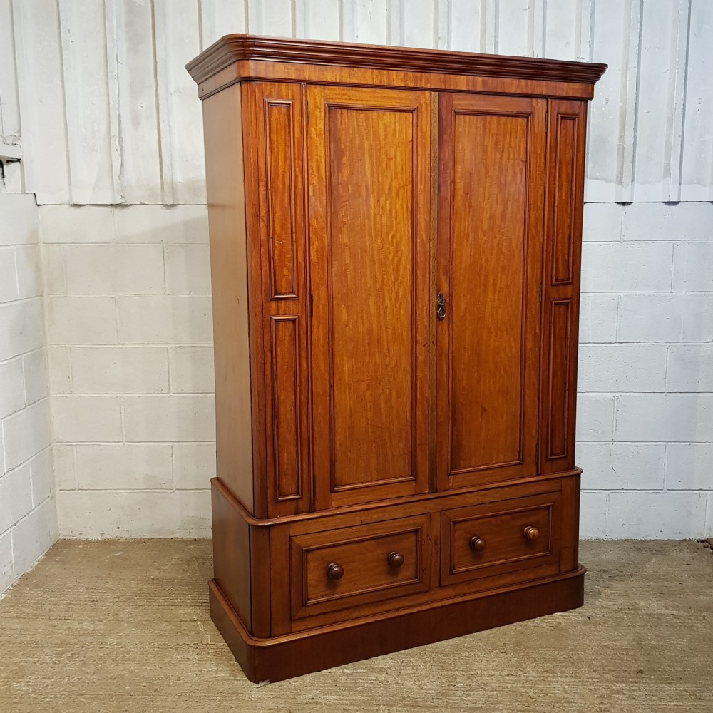 AN ANTIQUE VICTORIAN MAHOGANY DOUBLE WARDROBE C1880 View V