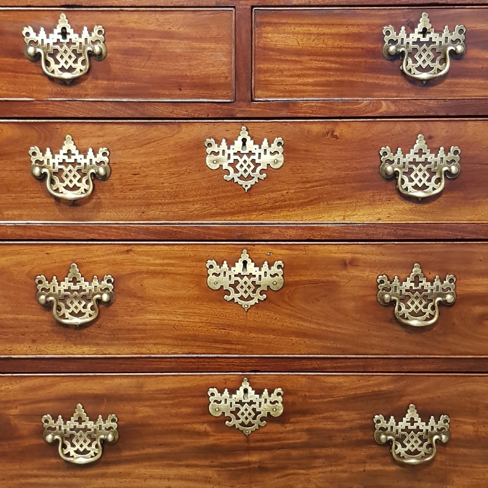 AN ANTIQUE GEORGE 111 SIX HEIGHT MAHOGANY TALLBOY / CHEST C1780 View II