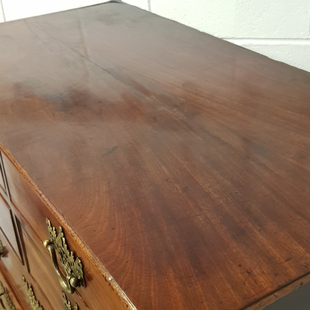 AN ANTIQUE GEORGE 111 SIX HEIGHT MAHOGANY TALLBOY / CHEST C1780 View V