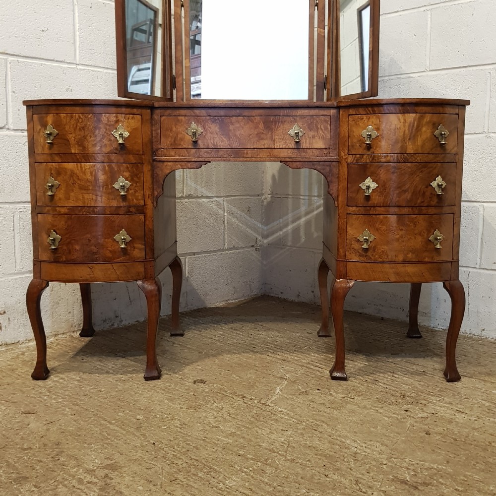 AN ANTIQUE BURR WALNUT DRESSING TABLE C1920 View II