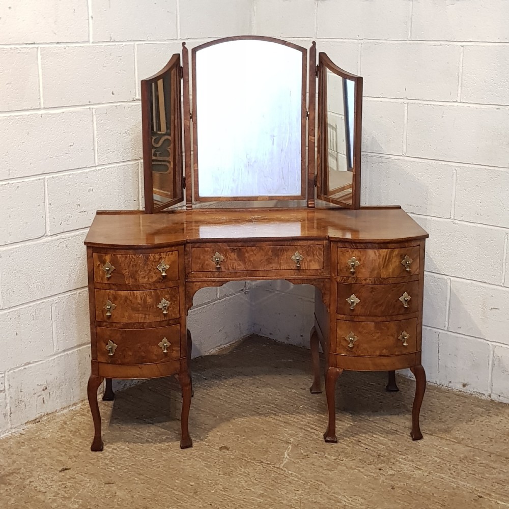 AN ANTIQUE BURR WALNUT DRESSING TABLE C1920 View III