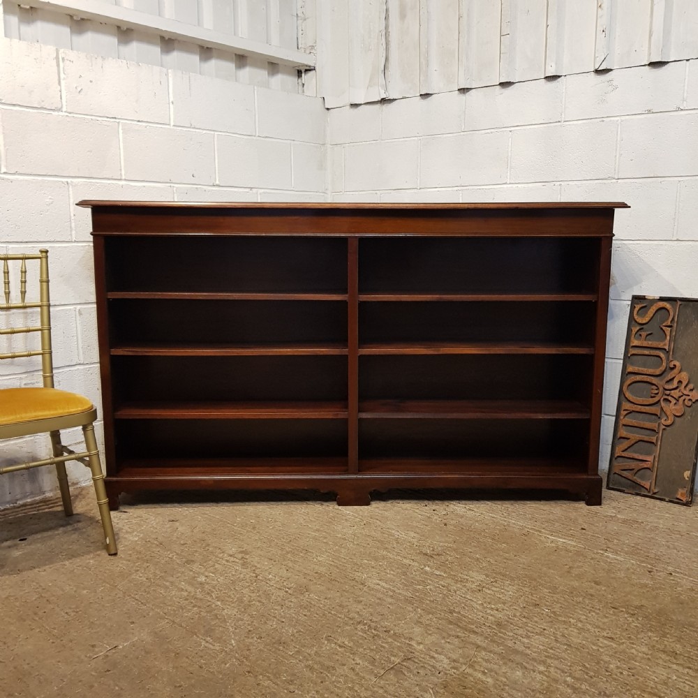 AN ANTIQUE EDWARDIAN MAHOGANY OPEN BOOKCASE C1900