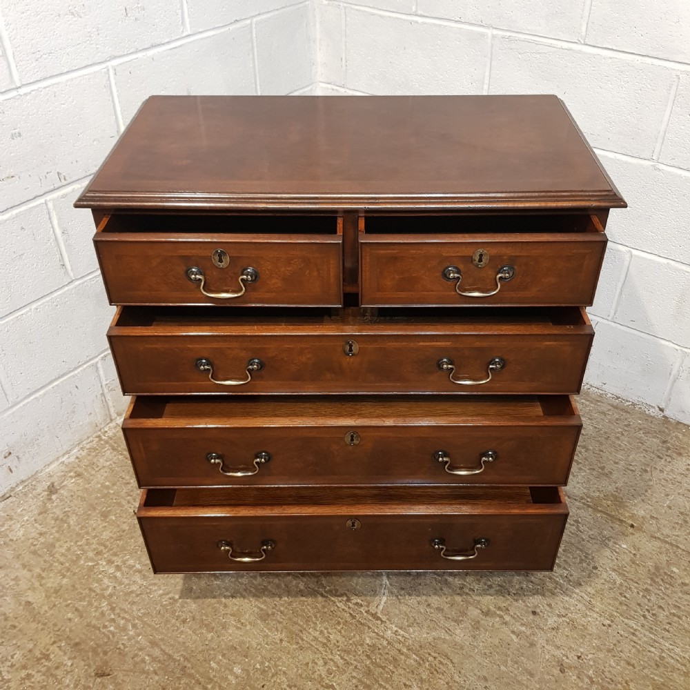 AN ANTIQUE PAIR OF 1920's FOUR HEIGHT BURR WALNUT CHEST OF DRAWERS View XII