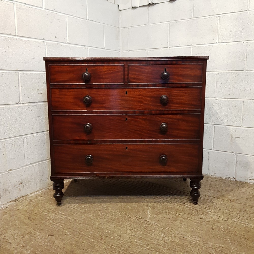AN ANTIQUE EARLY VICTORIAN FOUR HEIGHT CHEST OF DRAWERS C1840 View III