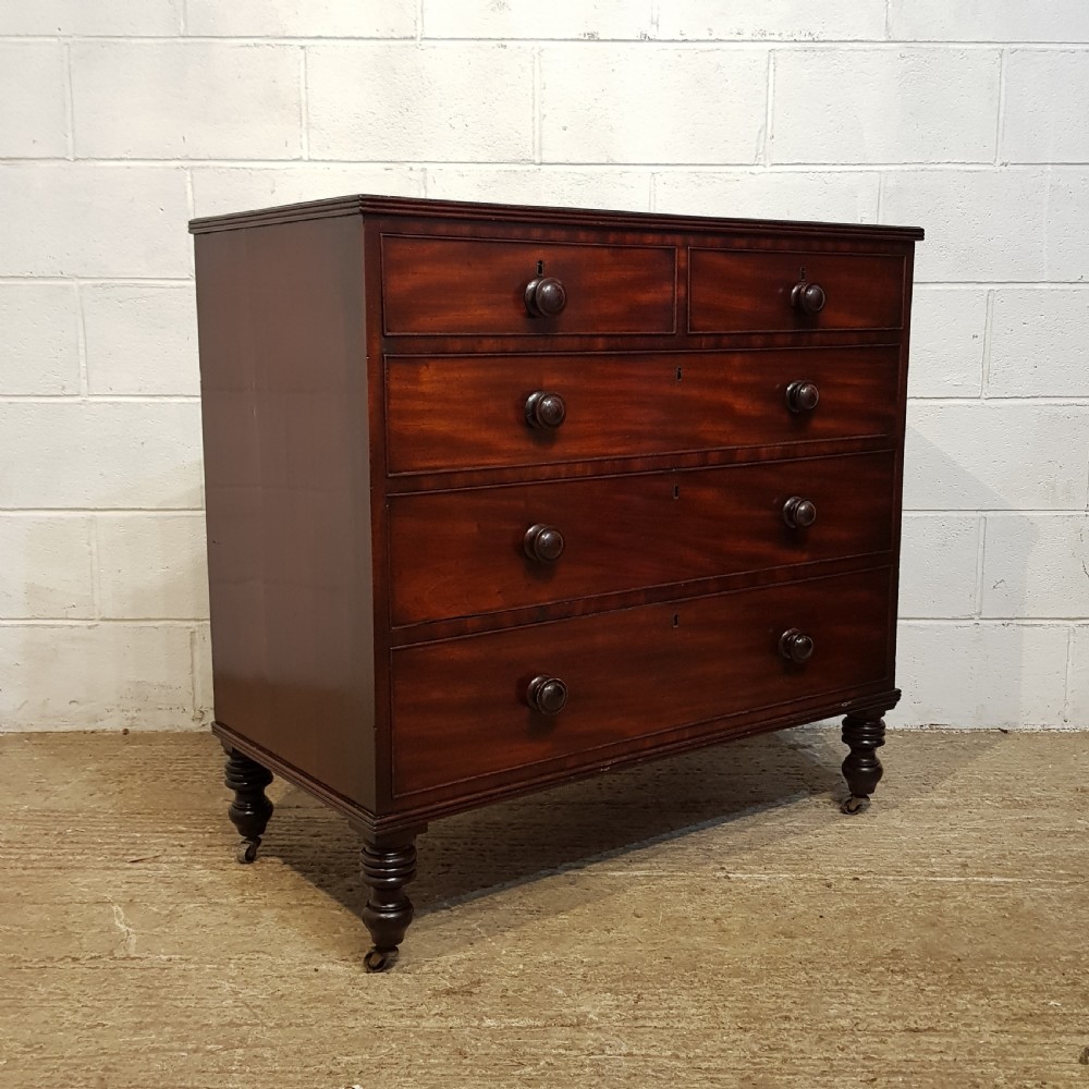 AN ANTIQUE EARLY VICTORIAN FOUR HEIGHT CHEST OF DRAWERS C1840 View IV