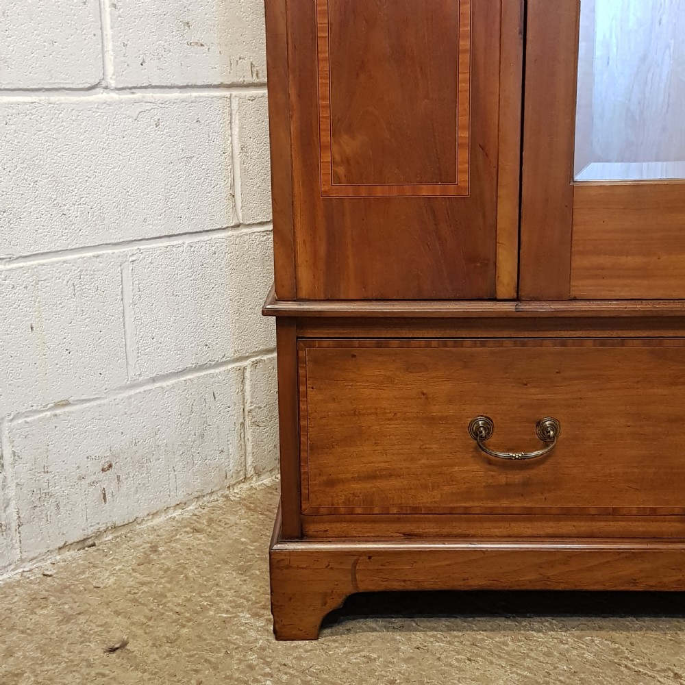 AN ANTIQUE EDWARDIAN MAHOGANY SINGLE WARDROBE C1900 View VI