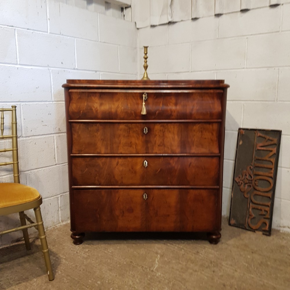 AN ANTIQUE VICTORIAN MAHOGANY BIEDERMERE FOUR HEIGHT CHEST OF DRAWERS C1880