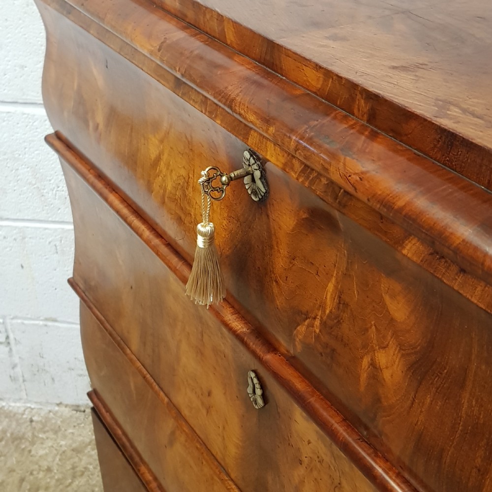 AN ANTIQUE VICTORIAN MAHOGANY BIEDERMERE FOUR HEIGHT CHEST OF DRAWERS C1880 View VI
