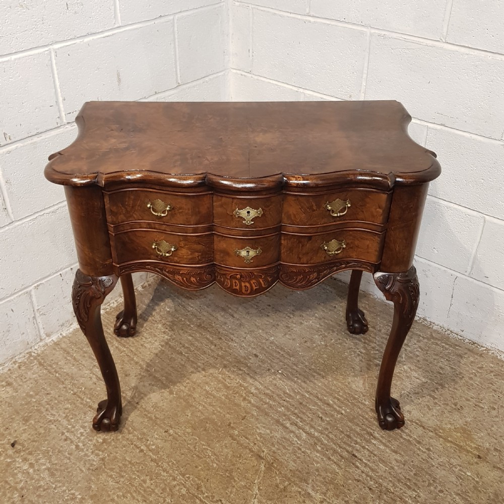 AN ANTIQUE SERPENTINE SHAPED BURR WALNUT SIDE TABLE C1920 View IX