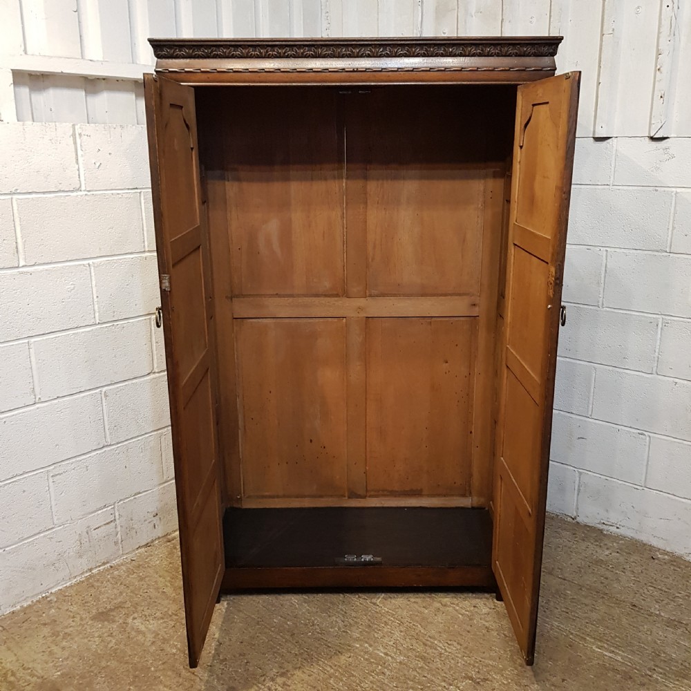 AN ANTIQUE OAK AND WALNUT DOUBLE WARDROBE C1910 View VI