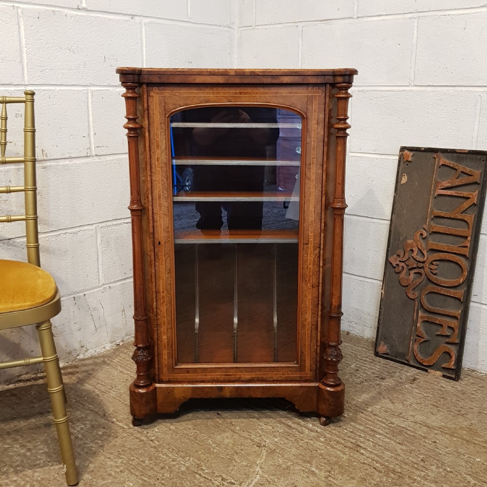 AN ANTIQUE VICTORIAN BURR WALNUT MUSIC CABINET C1880