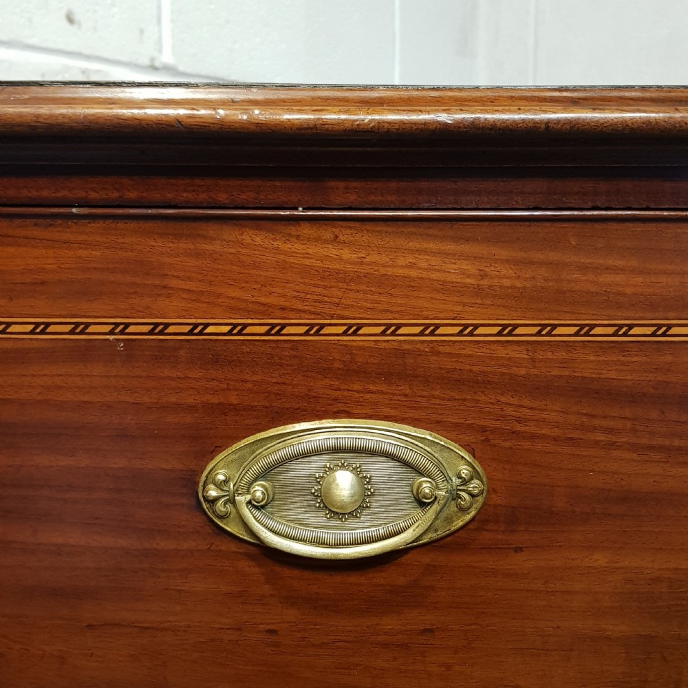 AN ANTIQUE REGENCY MAHOGANY SECRETAIRE CHEST C1800 View III