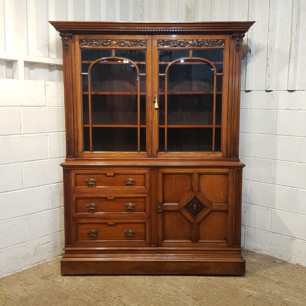 AN ANTIQUE LARGE WALNUT LIBRARY BOOKCASE C1890