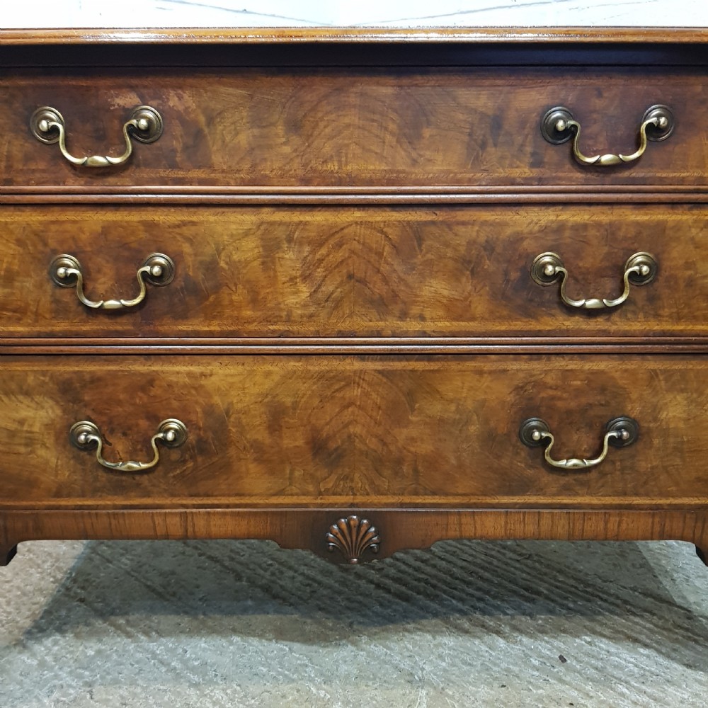 AN ANTIQUE OAK AND BURR WALNUT THREE HEIGHT CHEST OF DRAWERS C1920 View IV
