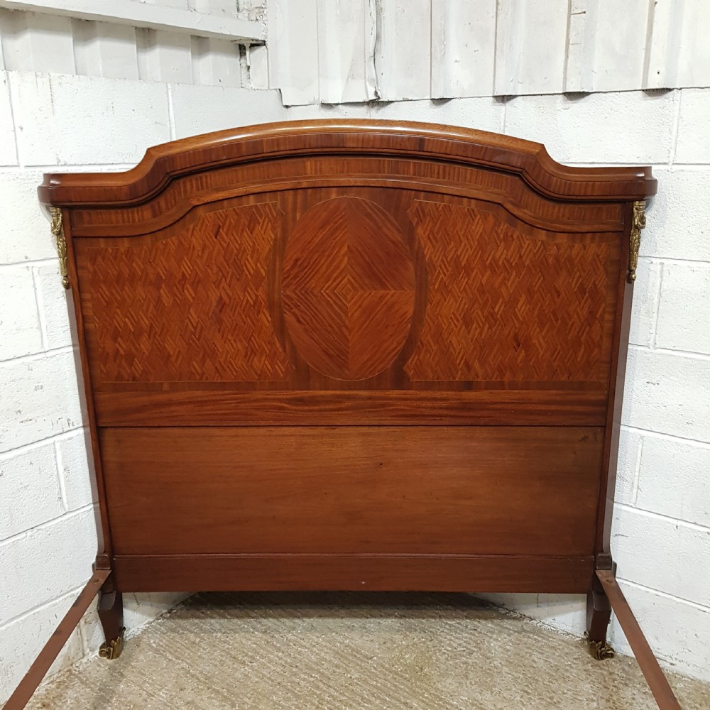 AN ANTIQUE FRENCH KINGWOOD DOUBLE BEDSTEAD C1900 View III