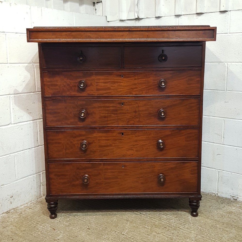 A WILLIAM 4th FIVE HEIGHT MAHOGANY CHEST OF DRAWERS C1830 View V