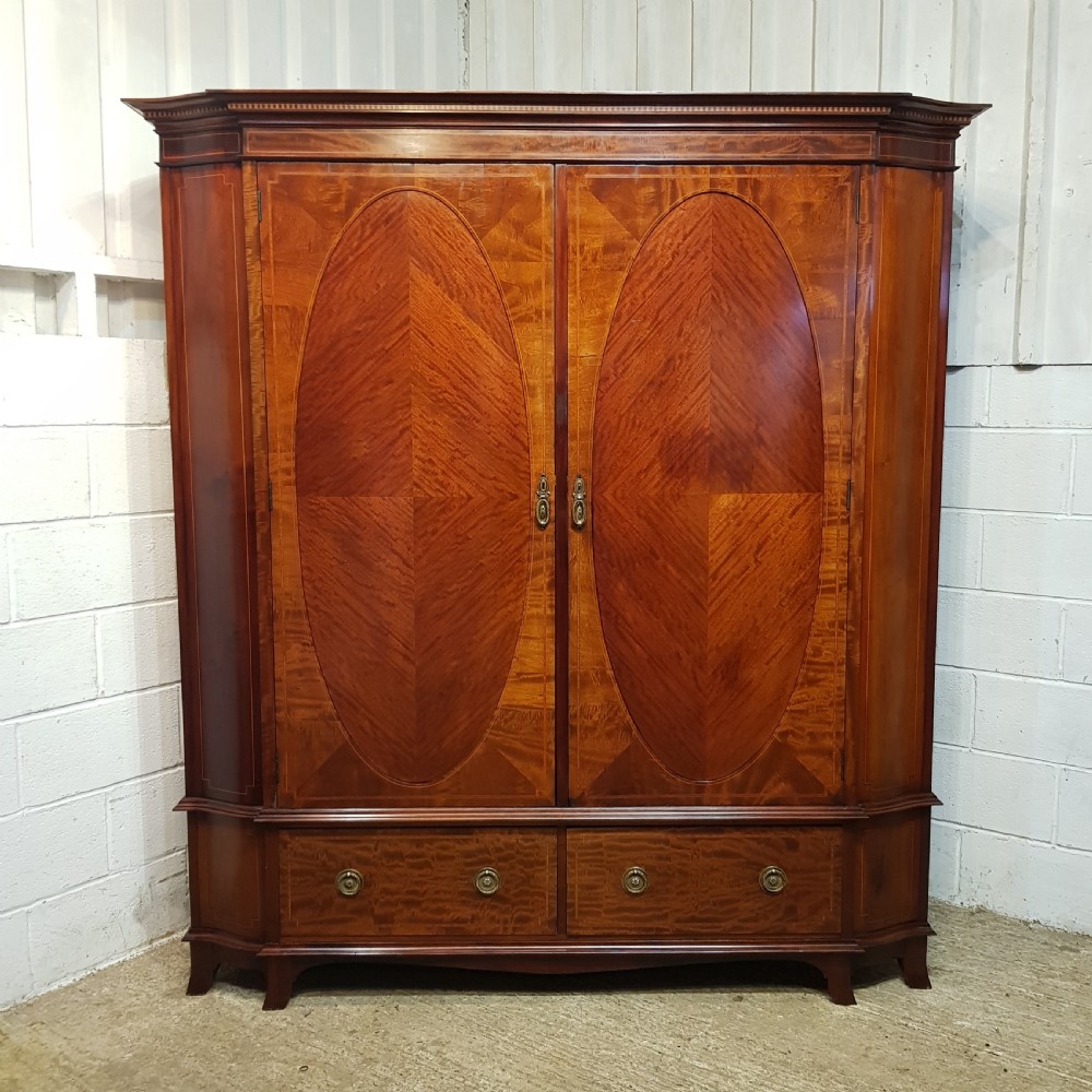 AN ANTIQUE LATE VICTORIAN DOUBLE WARDROBE C1900 View II