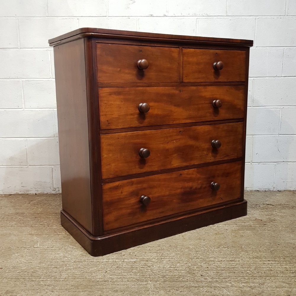 AN ANTIQUE VICTORIAN MAHOGANY FOUR HEIGHT CHEST OF DRAWERS C1880 View V