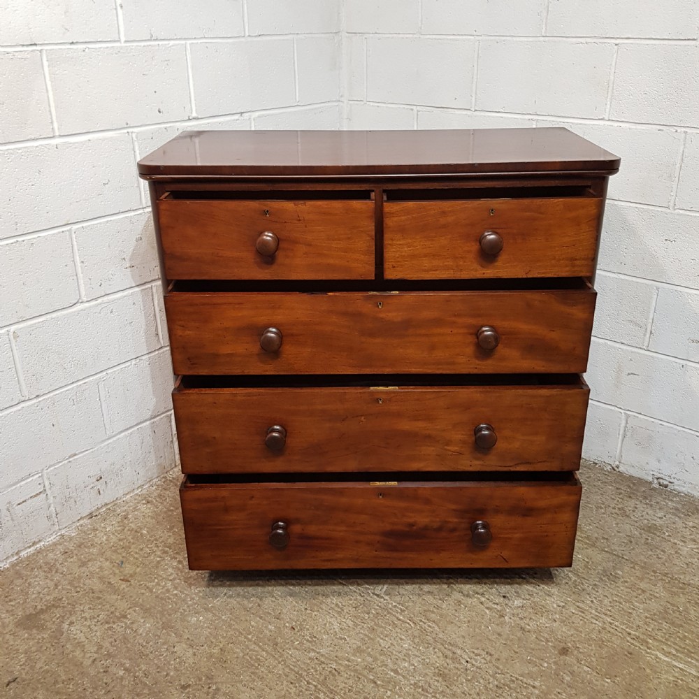 AN ANTIQUE VICTORIAN MAHOGANY FOUR HEIGHT CHEST OF DRAWERS C1880 View VIII