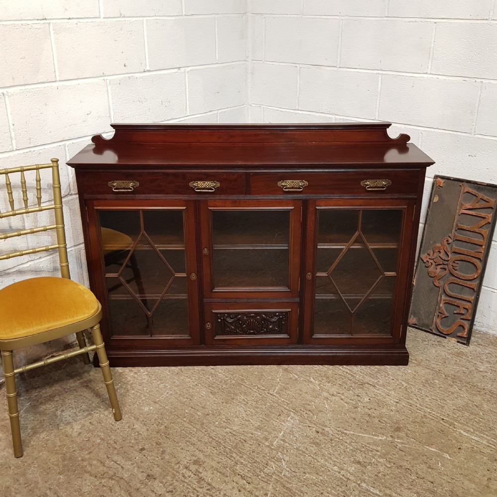 AN ANTIQUE LATE VICTORIAN GLAZED BOOKCASE C1890