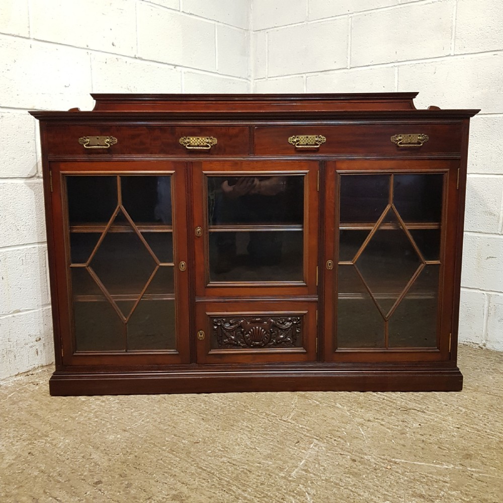 AN ANTIQUE LATE VICTORIAN GLAZED BOOKCASE C1890 View III