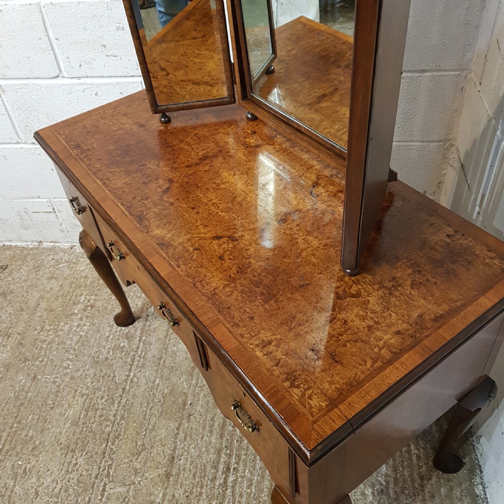 AN ANTIQUE BURR WALNUT DRESSING TABLE C1920 View VI