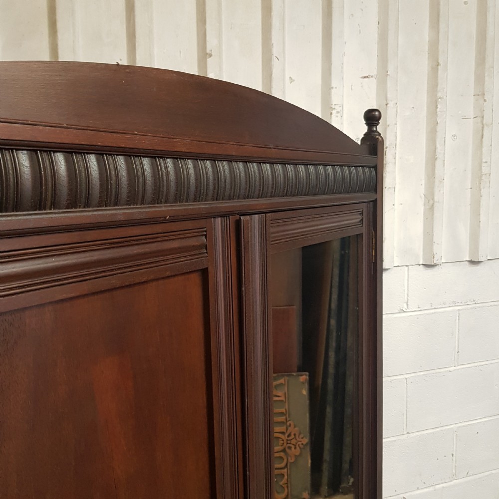 AN ANTIQUE EDWARDIAN OAK ARTS AND CRAFTS WARDROBE C1900 View VI